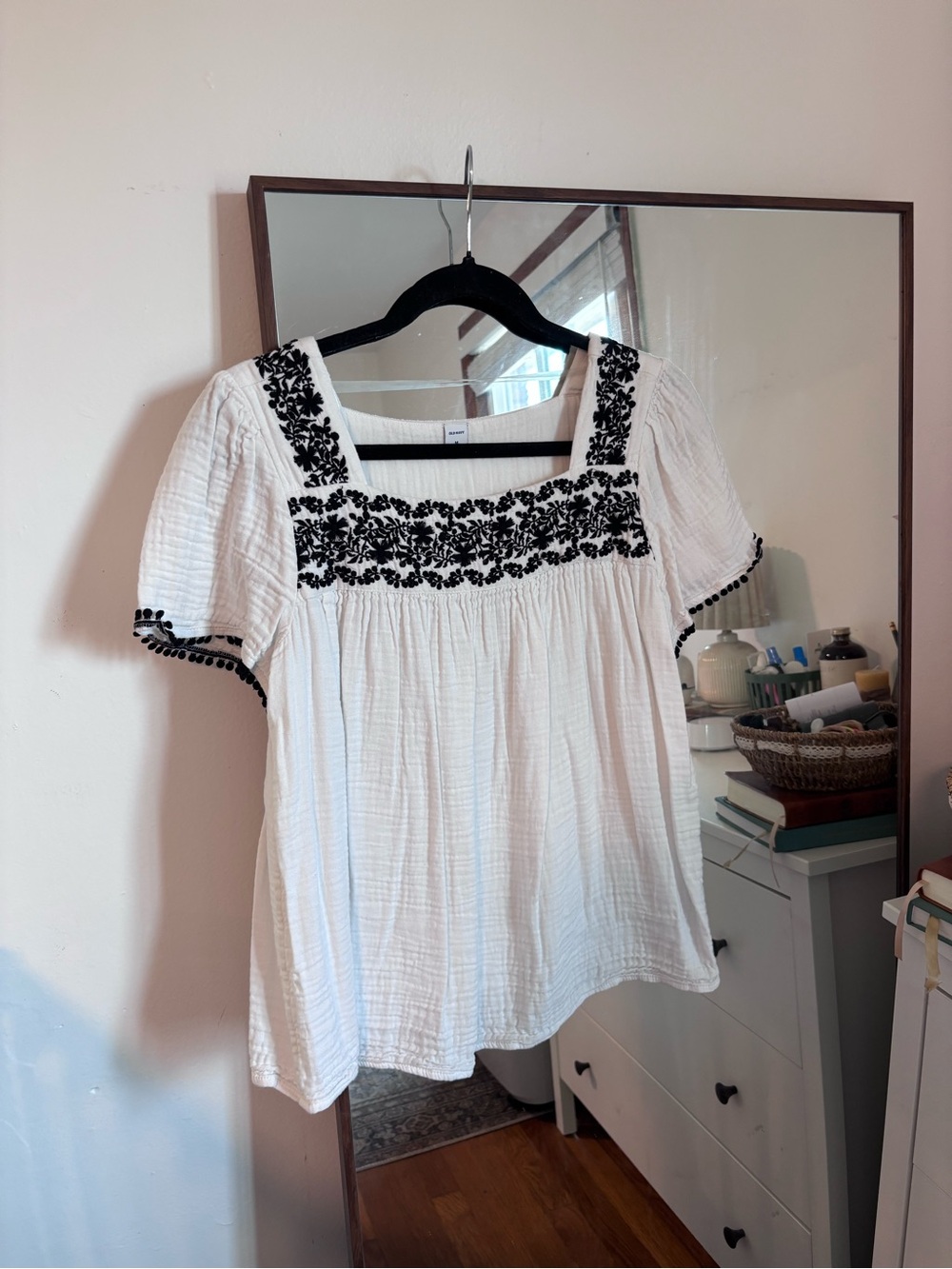 Old Navy White Square Neck Puff Sleeve Top with Black Embroidery